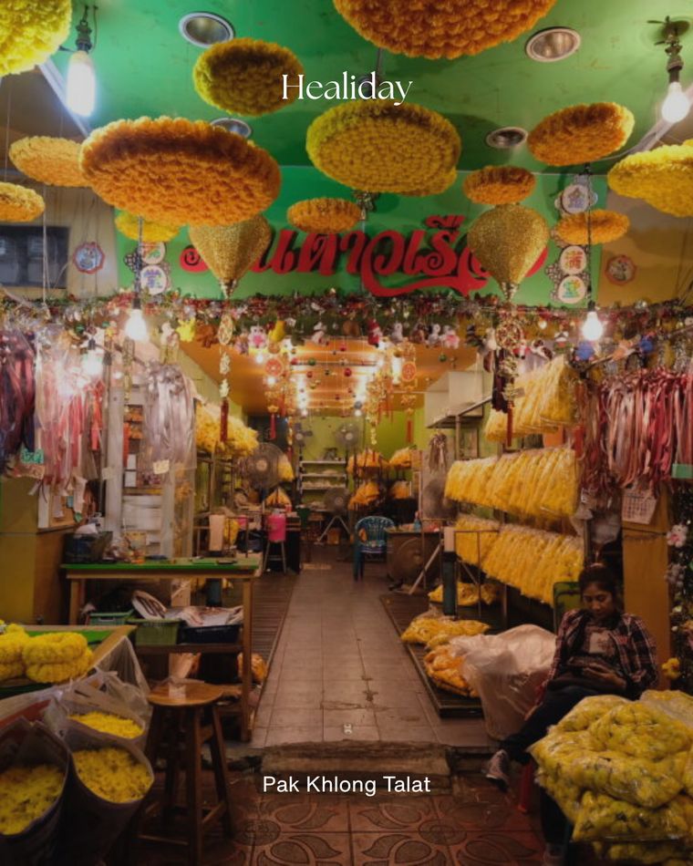 Marigold garlands at Pak Khlong Talat flower market, Bangkok