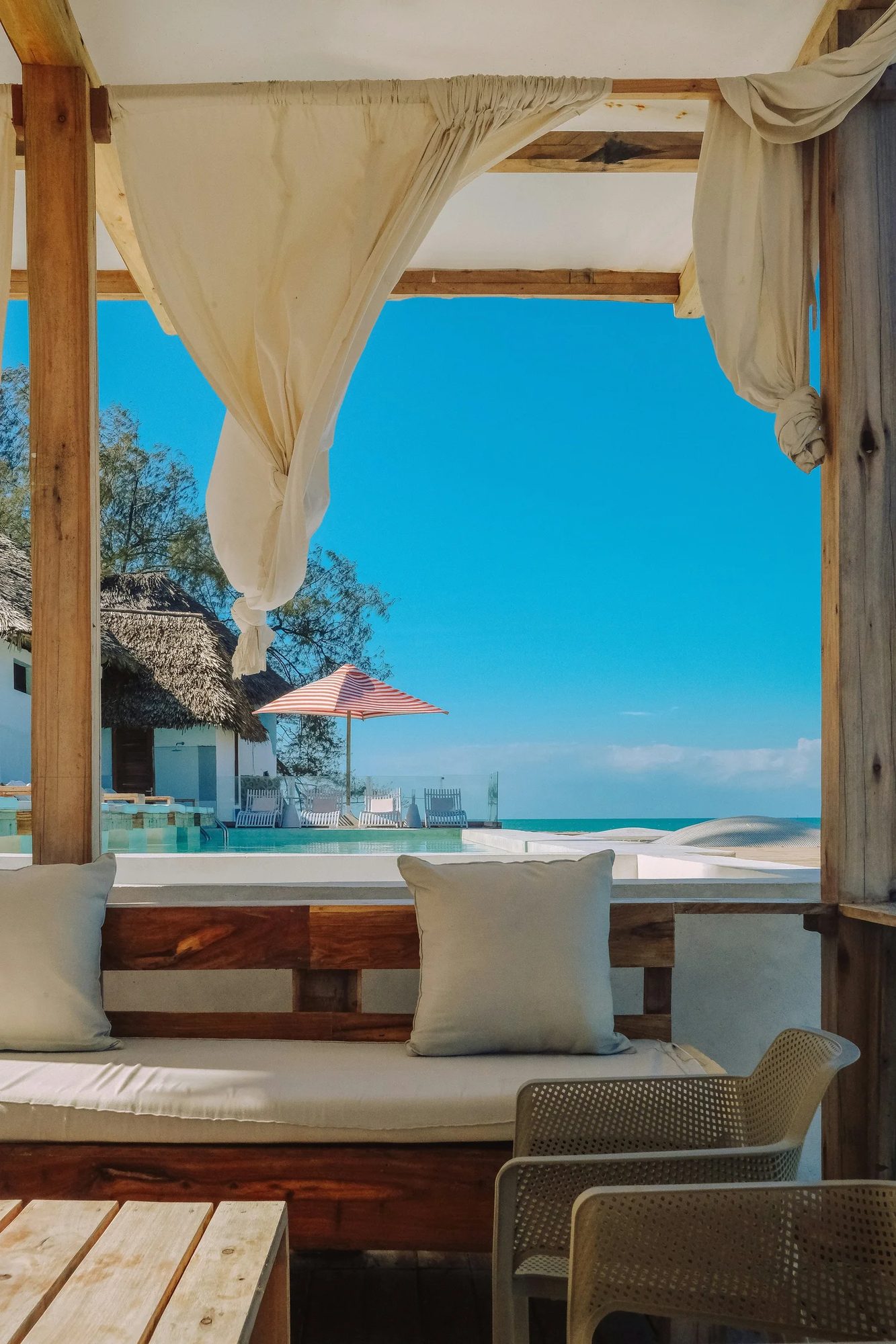 What Makes a Wellness Retreat in Thailand Different from a Luxury Hotel?
